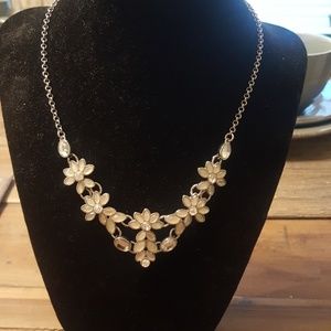Beautiful floral Lia Sophia necklace